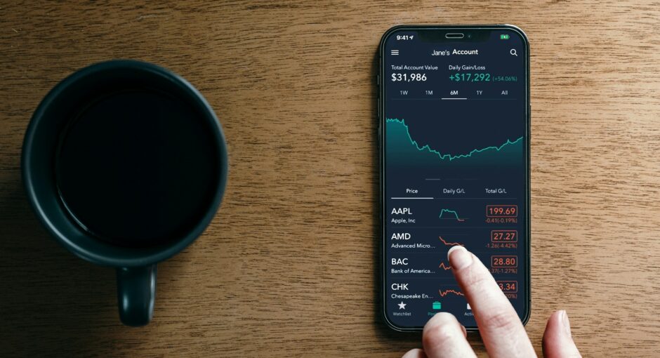 phone with trading app